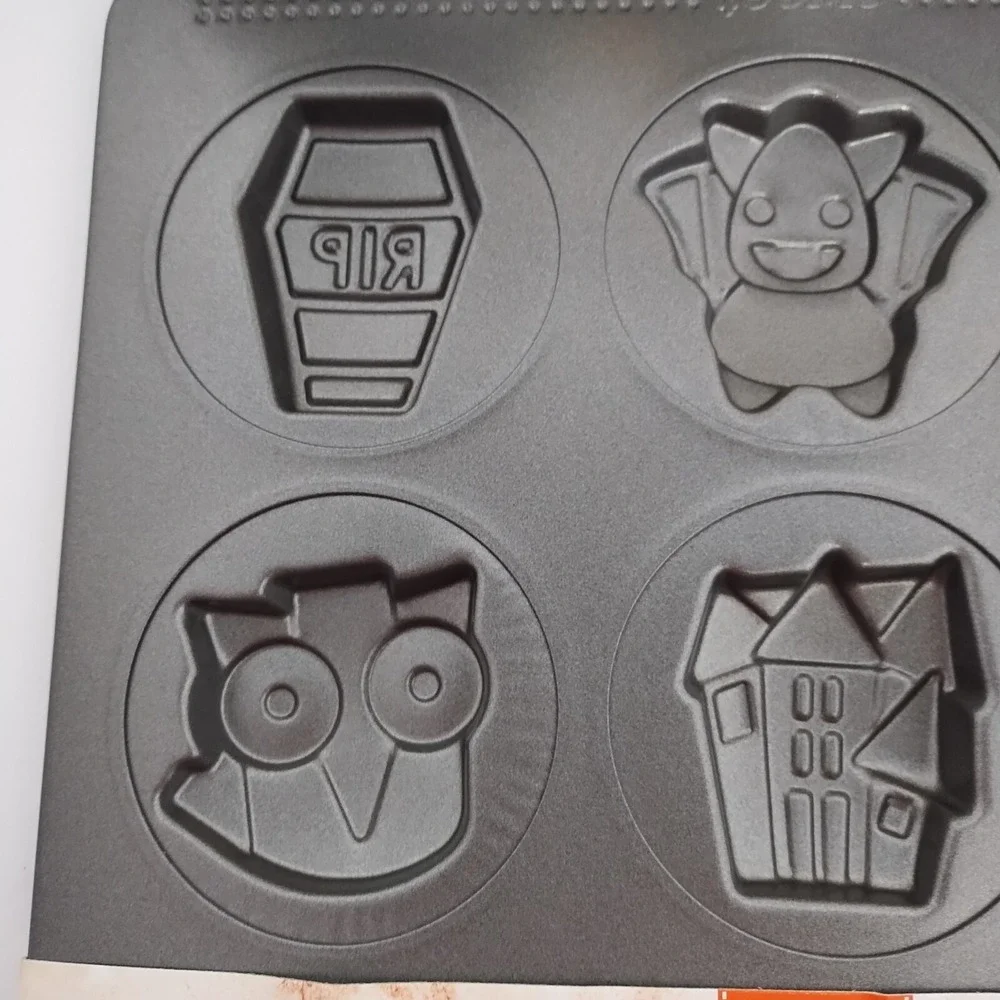 Set Of 2 Sweet Creations Halloween Cookie Shapes Pan 12 Cavities‎ Non-stick